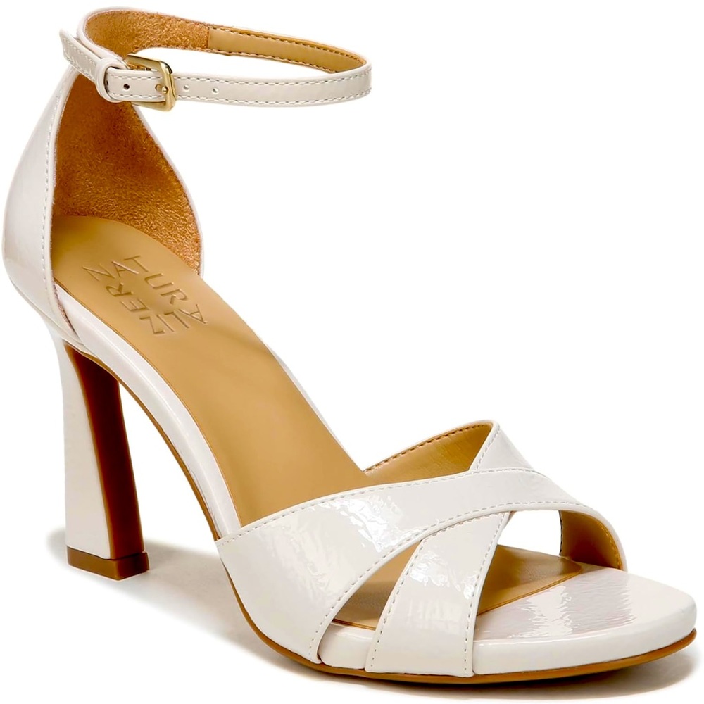 Naturalizer Henson Sandal size 6